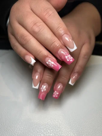 Nail Salons in Albuquerque, NM 87114