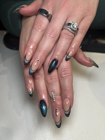 Nail Salons in Albuquerque, NM 87114