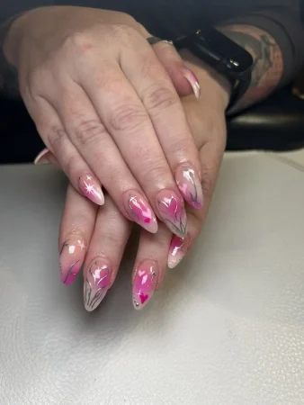 Nail Salons in Albuquerque, NM 87114